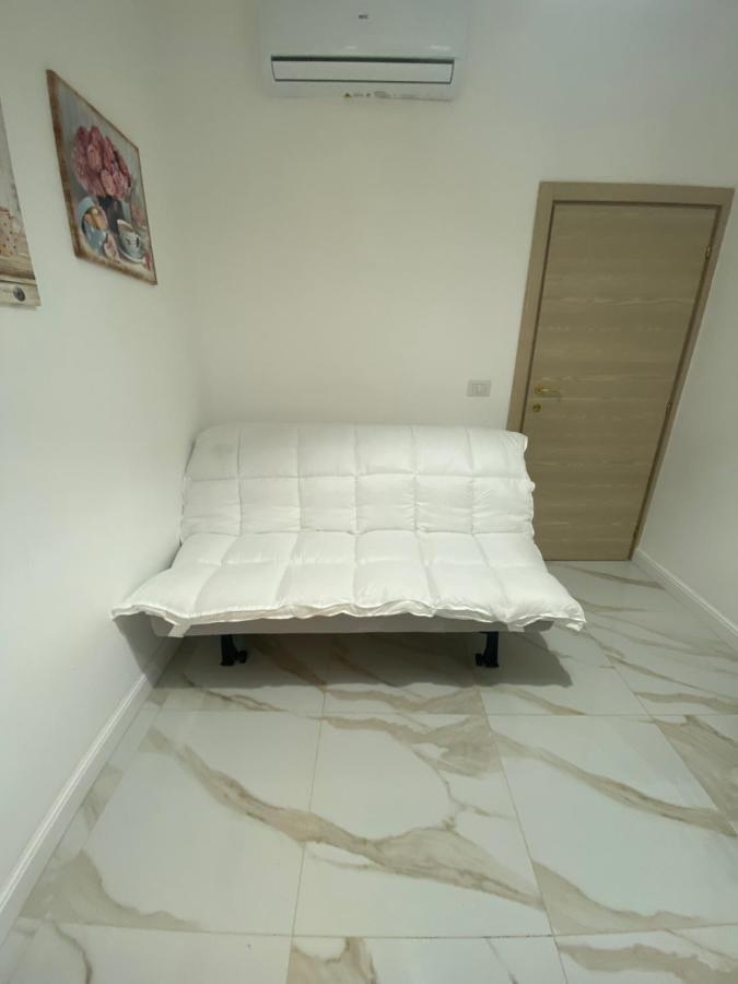 نابولي B&B Carme المظهر الخارجي الصورة